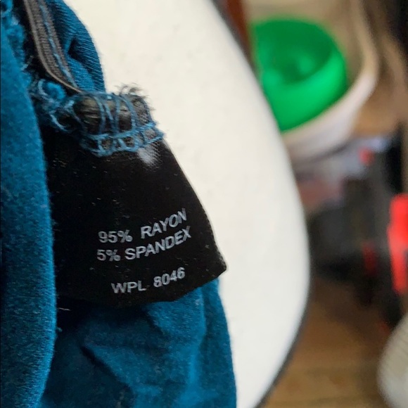 Inc Ruched tee - Picture 9 of 10